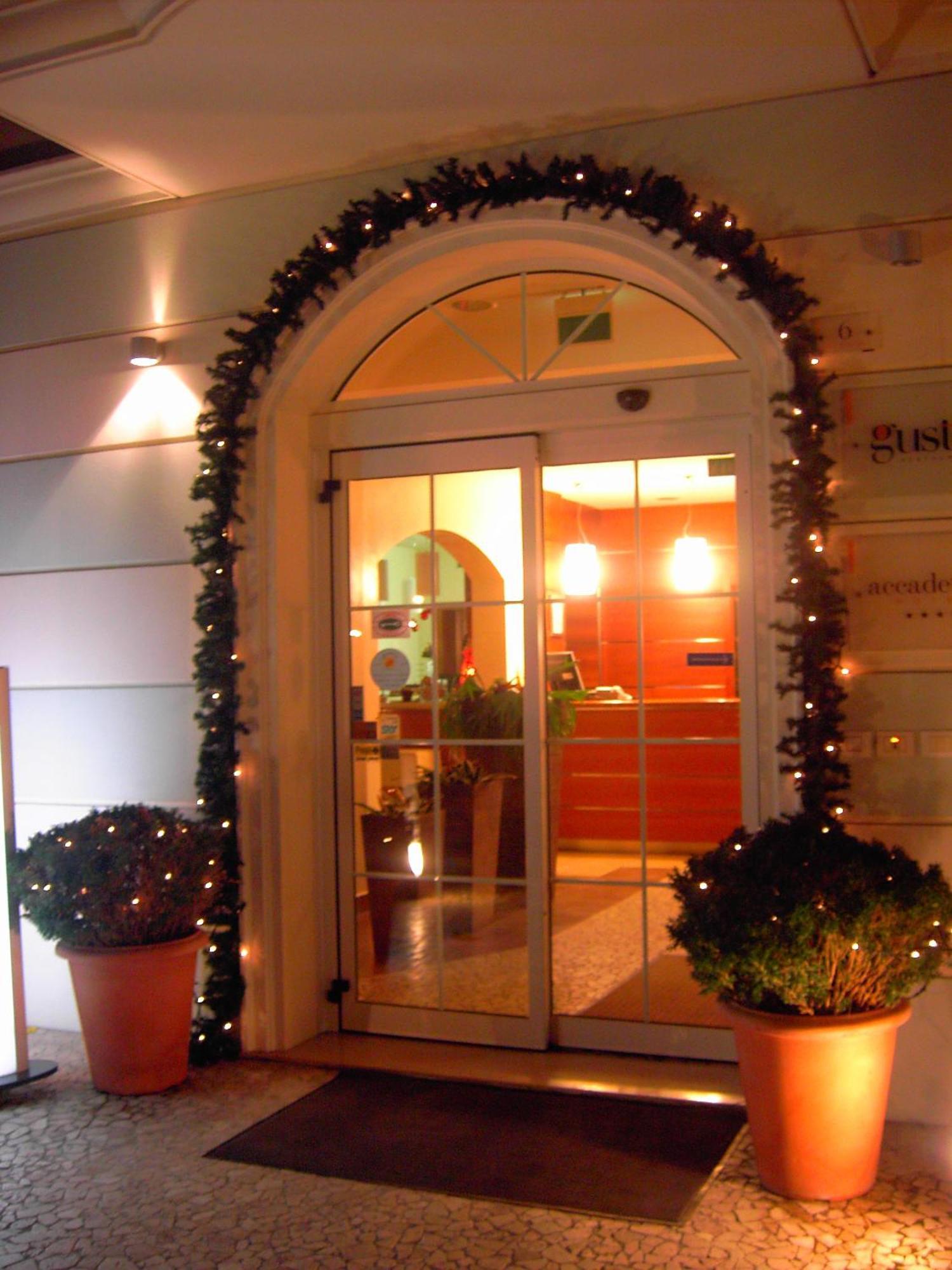 Accademia Hotel Rímini Exterior foto